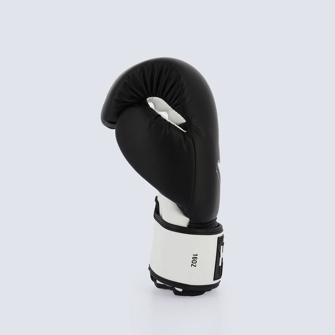 KOMBAT Kyros Fan Boxing Gloves – Comfort, Durability & Performance for Every Boxer