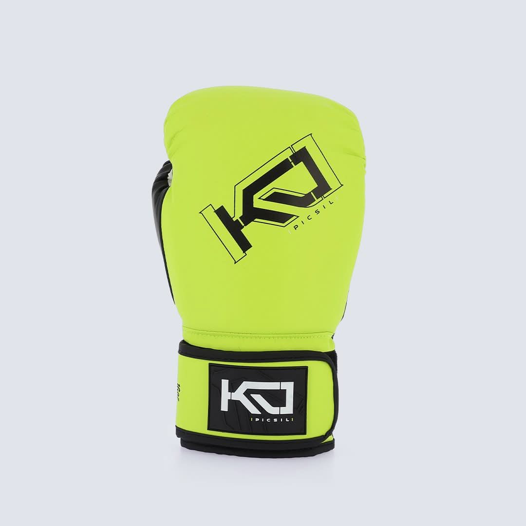 KOMBAT Kyros Fan Boxing Gloves – Comfort, Durability & Performance for Every Boxer