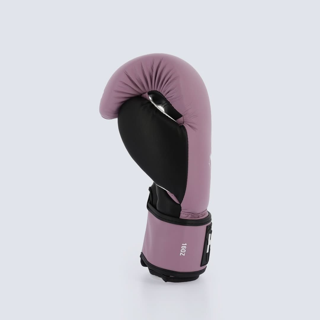 KOMBAT Kyros Fan Boxing Gloves – Comfort, Durability & Performance for Every Boxer