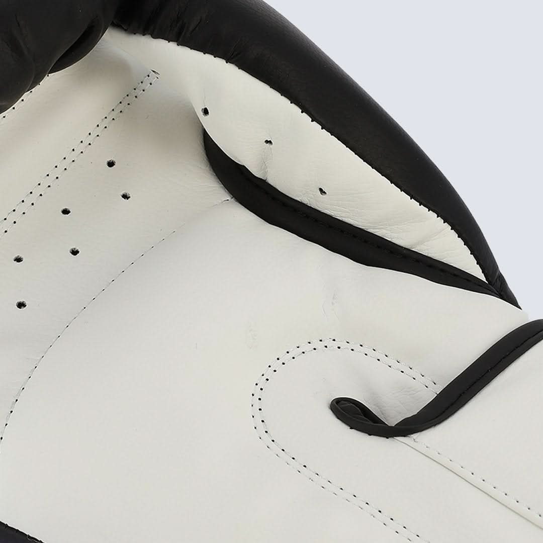 KOMBAT Kyros Fan Boxing Gloves – Comfort, Durability & Performance for Every Boxer