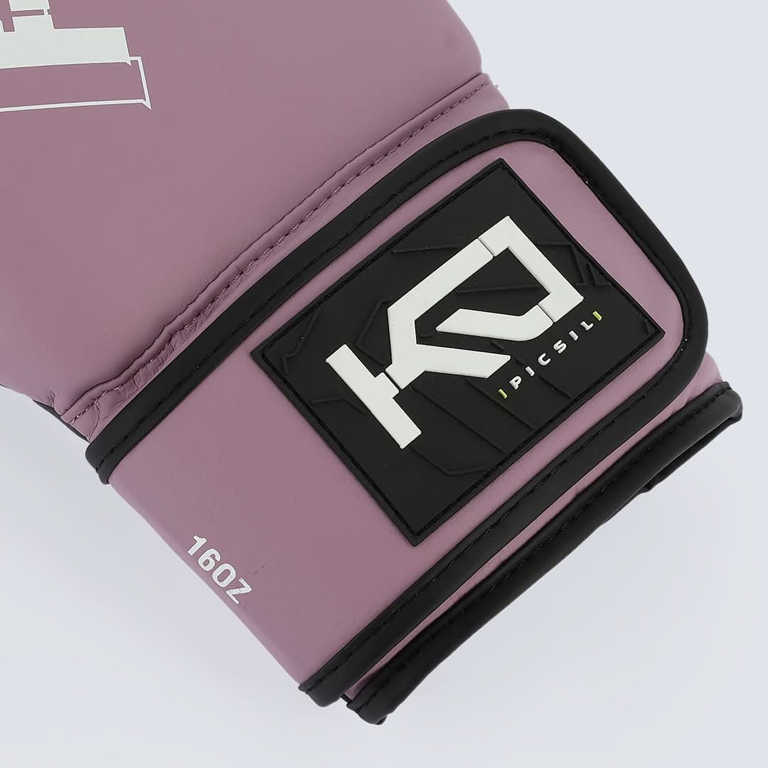 KOMBAT Kyros Fan Boxing Gloves – Comfort, Durability & Performance for Every Boxer