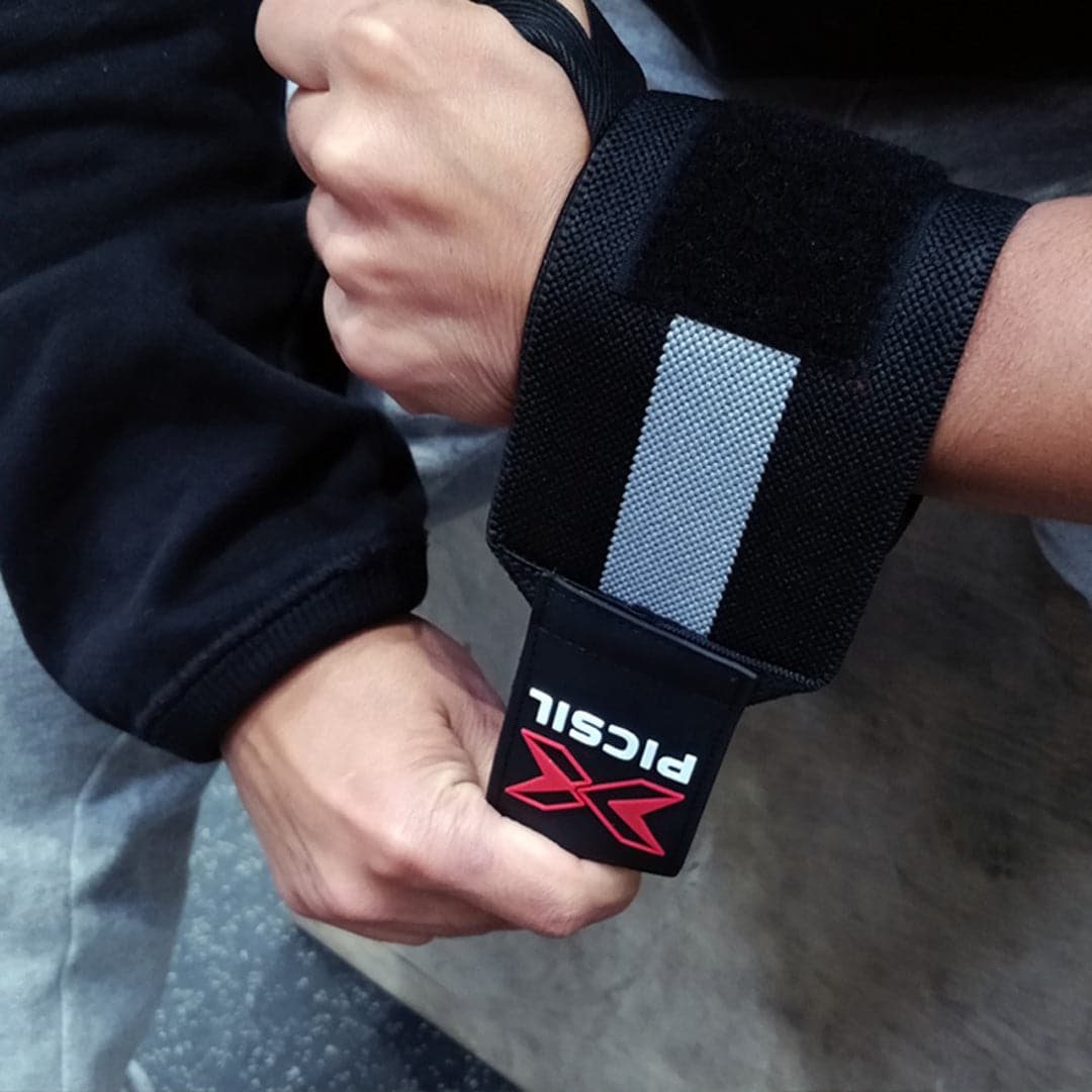 Elastic wristband for powerlifting